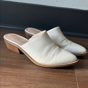 Chinese Laundry White Mules